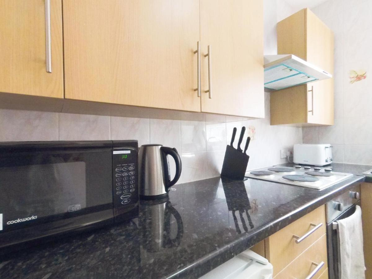 Carnation Flat A In Wembley Apartment ลอนดอน ภายนอก รูปภาพ